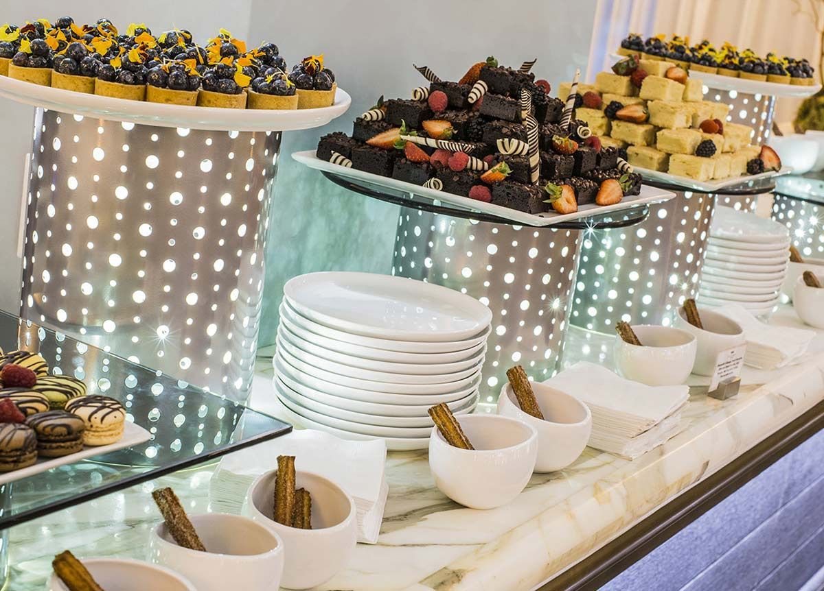 Esenciales de Buffet - Puntos - Vidrio Ahumado sobre Plata - Imagen 2